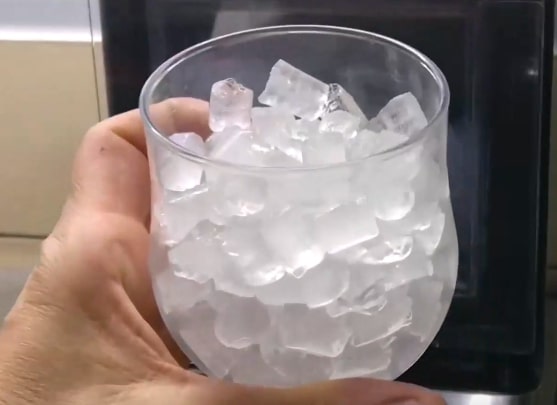 Nugget Ice in a Glass